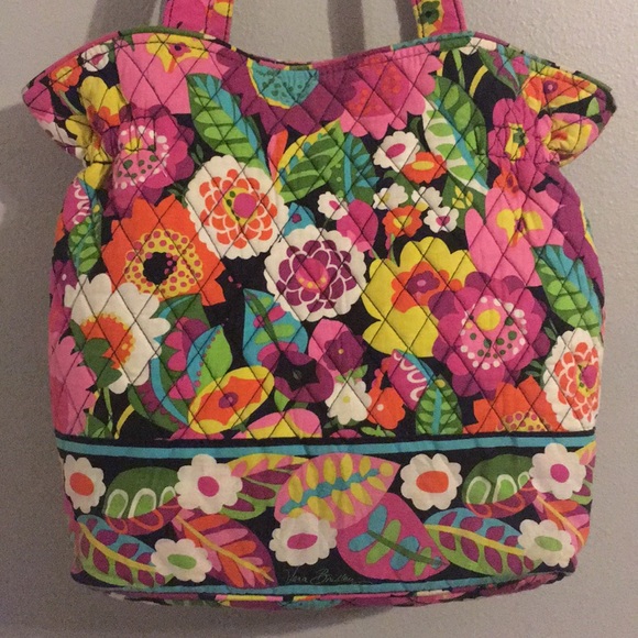 Vera Bradley Tote - Picture 2 of 4